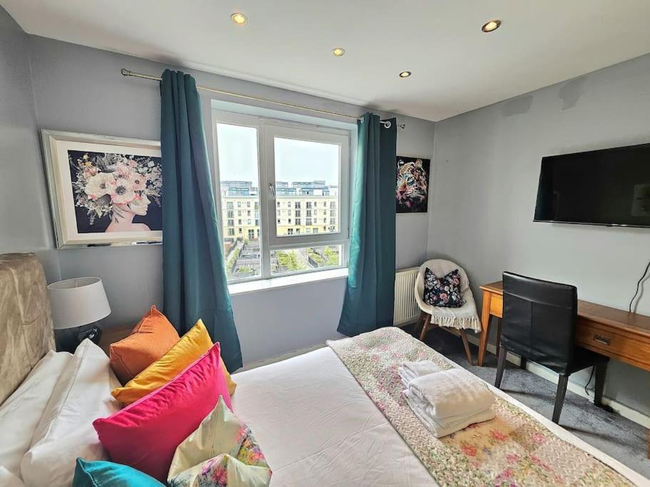 4 Separate Beds, Sleeps 6, Beautiful 2 Bed Apt Appartement Edinburgh Buitenkant foto